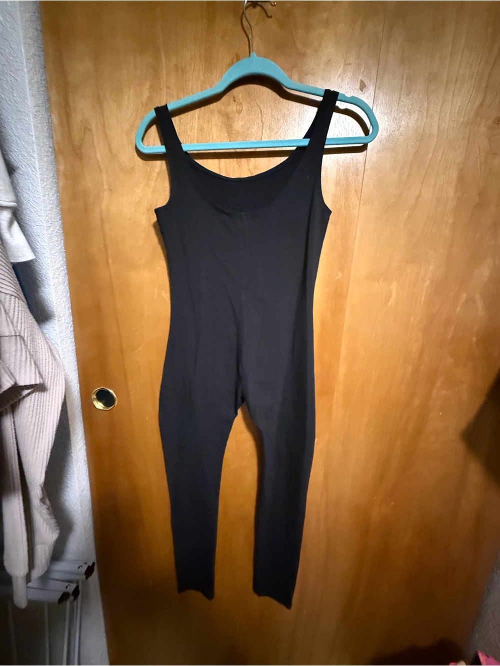 Amazon Black Women's Sleeveless Jumpsuit